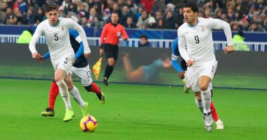 لويس سواريز أسوأ لاعب فى مباراة فرنسا ضد أوروجواي .. فيديو